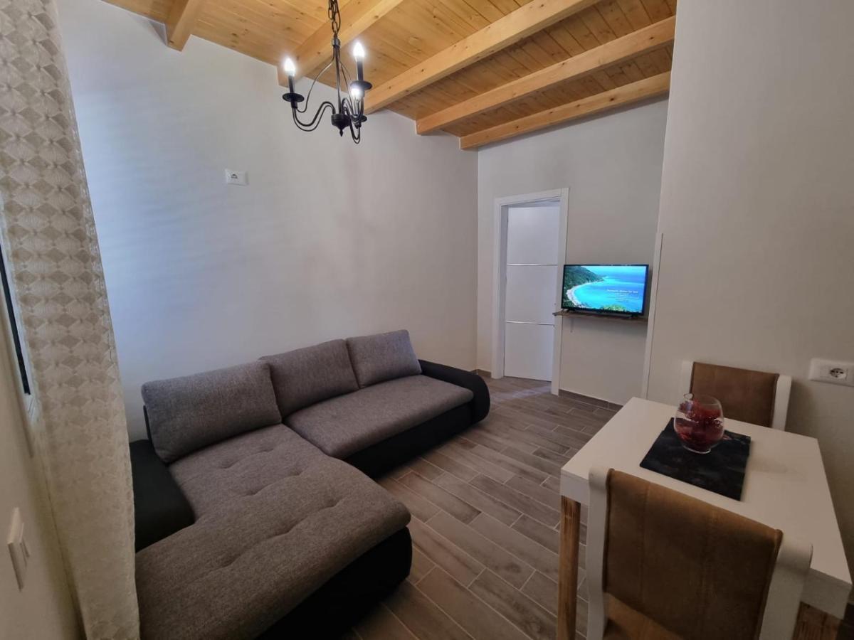 Vila Soleil Avlonya Dış mekan fotoğraf