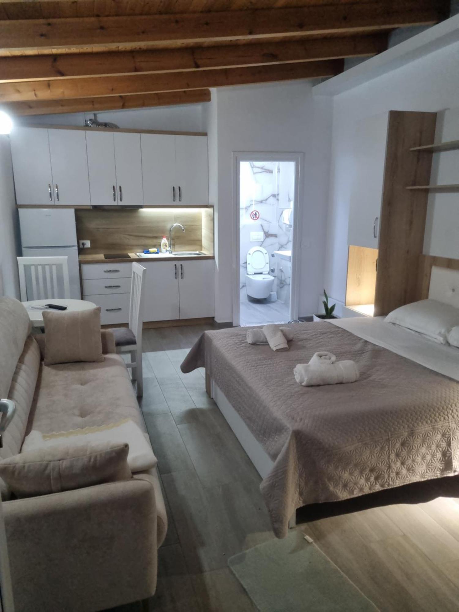 Vila Soleil Avlonya Dış mekan fotoğraf
